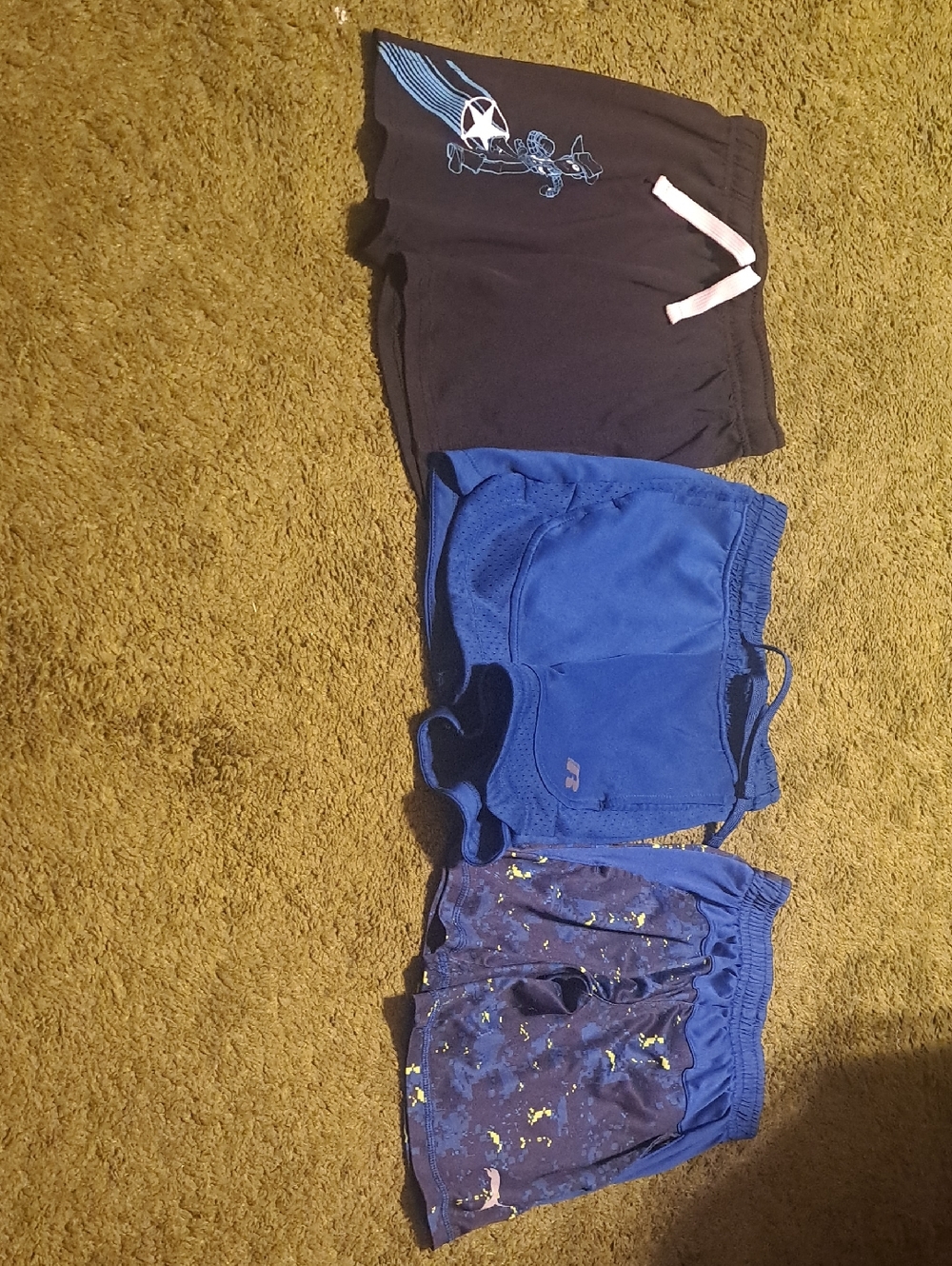 Boys Lot Of 3 Gym Shorts 4/5.
